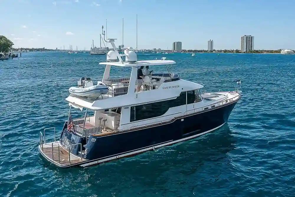 Summit Motoryachts 54 For Sale