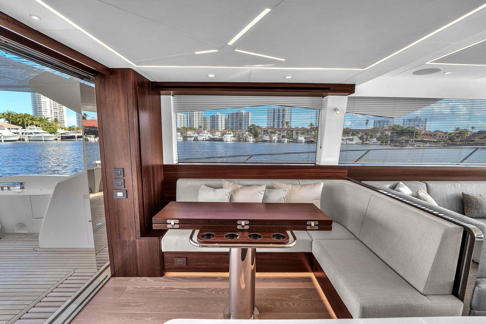 2023 Sunseeker Manhattan 68 for Sale in Aventura, Florida Motor Yacht 4