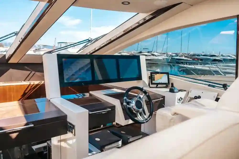 2009 Lazzara LSX 75 for Sale in Mataró, ES Motor Yacht 2