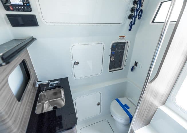 2025 Invincible 43 Open Fisherman for Sale in Tavernier, Florida Center Console 5