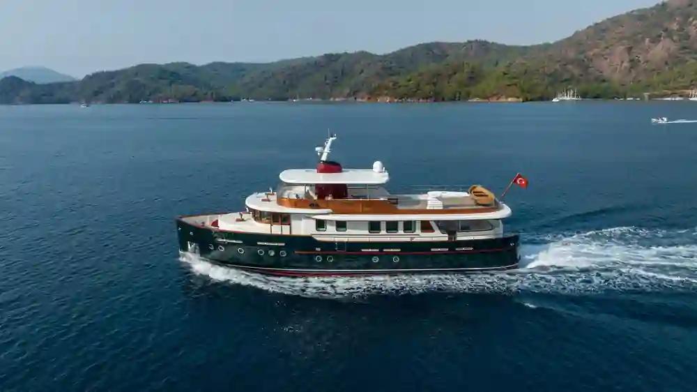 Monarch Yachts Classic 80 For Sale