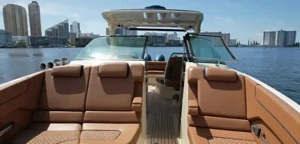 2022 Chris-Craft Launch 35GT a la venta en Miami, Florida Bowrider 2