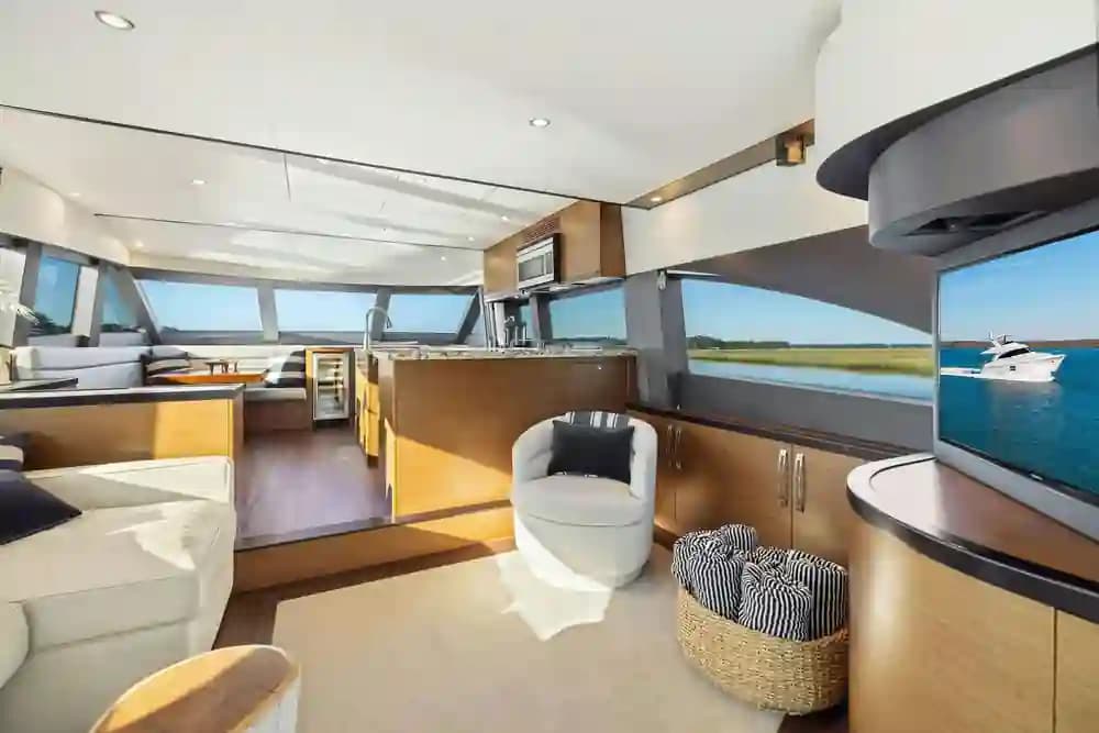 Hatteras 60 Motor Yacht for Sale