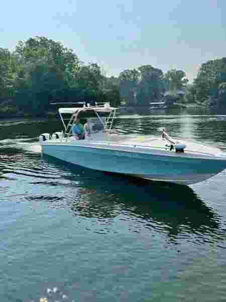 1990 Wellcraft Scarab 30 Cuddy