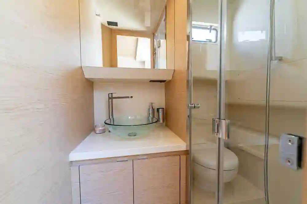 2026 Solaris Power 40 Open for Sale in Fort Lauderdale, Florida Walk-around Boats 5