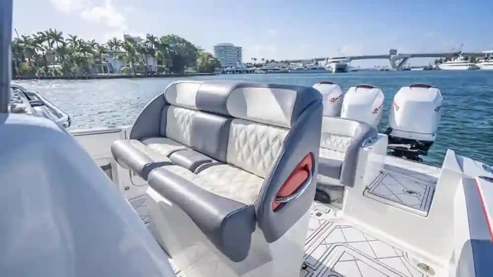 2018 Nor-Tech 390 Sport Sold in Dania Beach, Florida Center Console 5