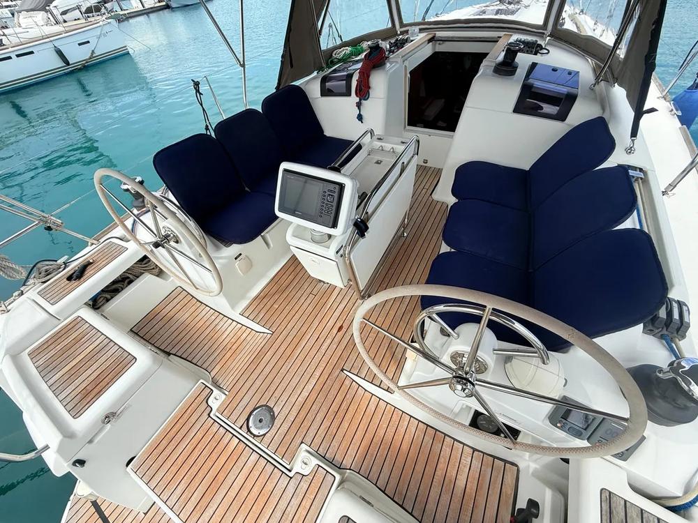 2011 Jeanneau Sun Odyssey 409
