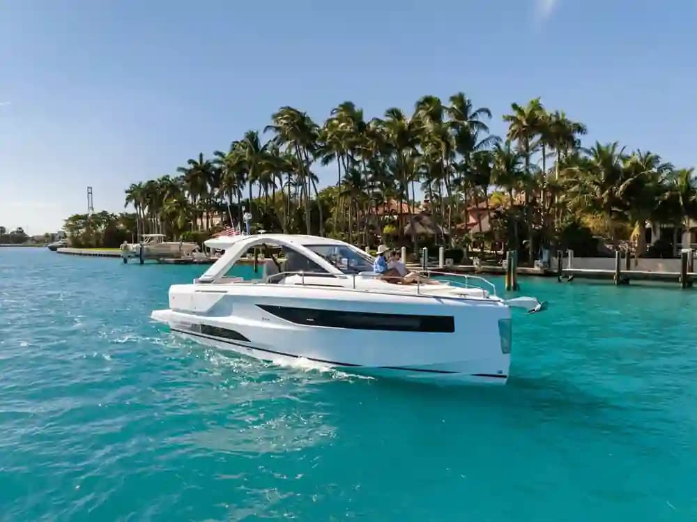 Jeanneau DB/37 OB for Sale