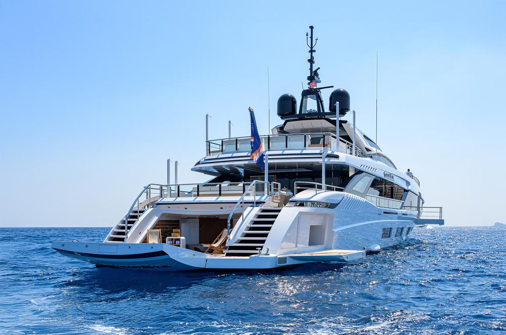 177_mangusta_goldeneye_profiles_31 copy.jpg