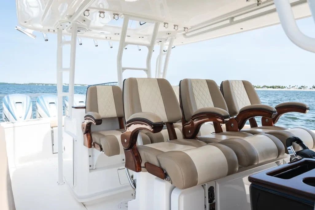 2020 Everglades Boats 435CC Sold in Miami, Florida Center Console 2