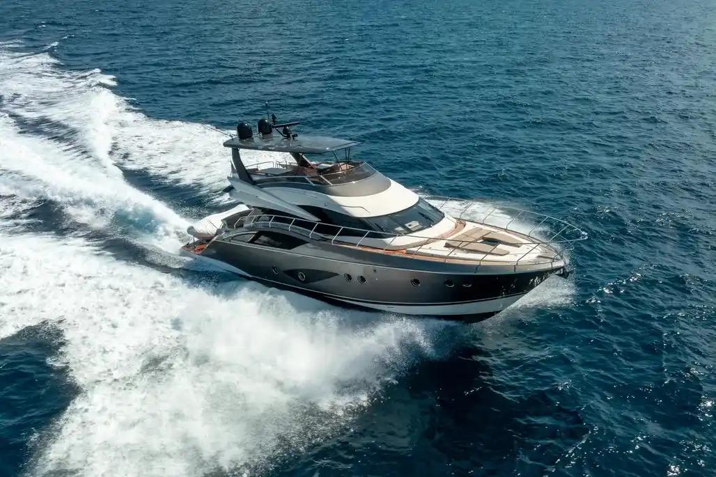Marquis 660 Sport Yacht For Sale