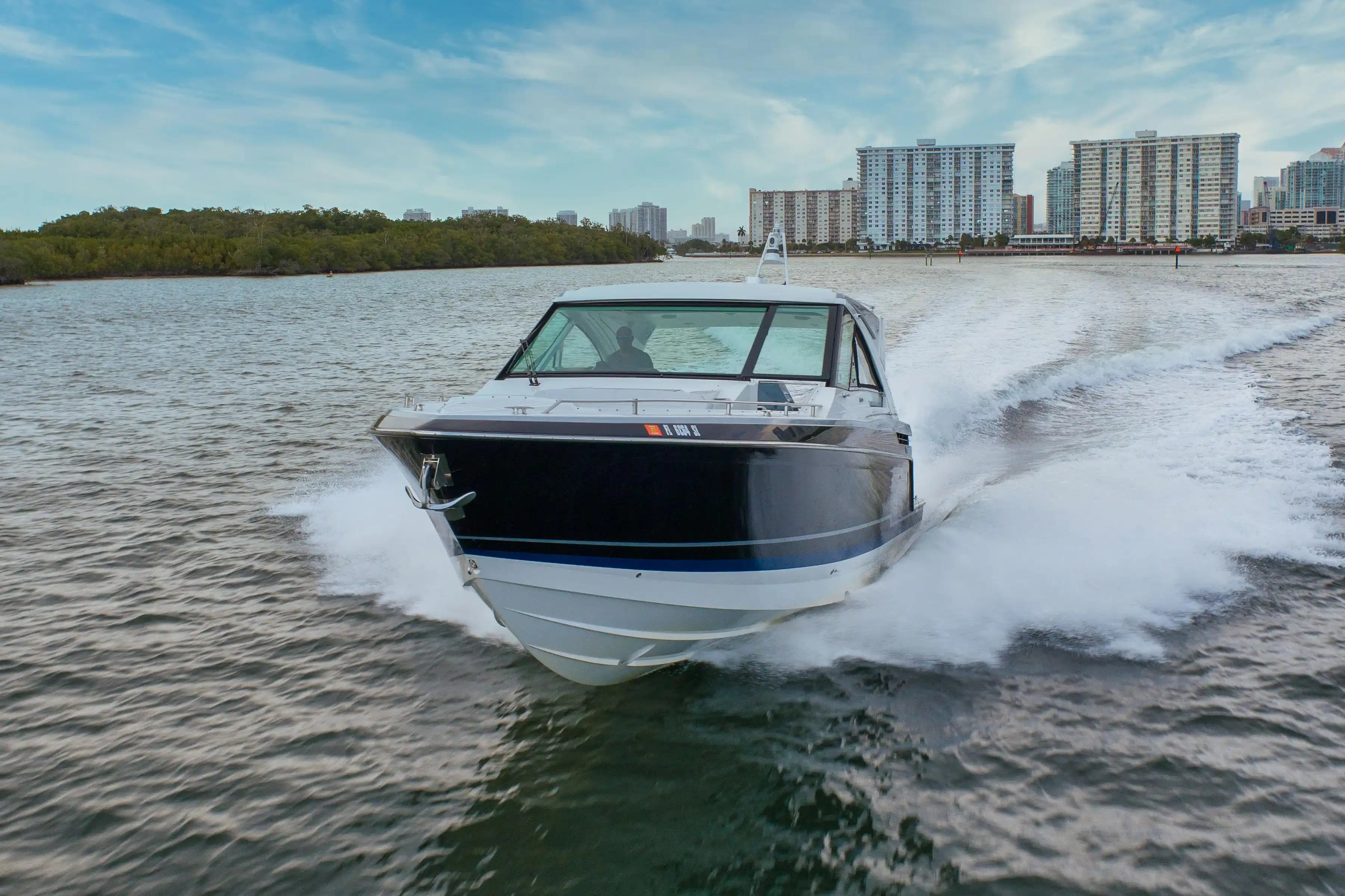 Formula Boats 400 Super Sport Crossover for Sale