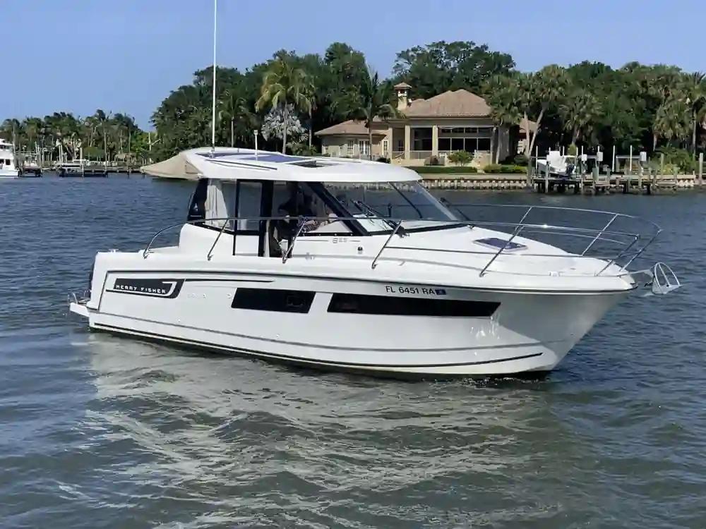 Jeanneau Merry Fisher 855 a la venta