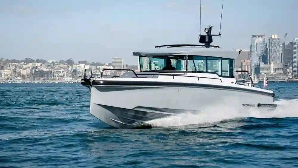 2024 Axopar 37 XC Cross Cabin Sold in Wrightsville Beach, North Carolina Center Console 5