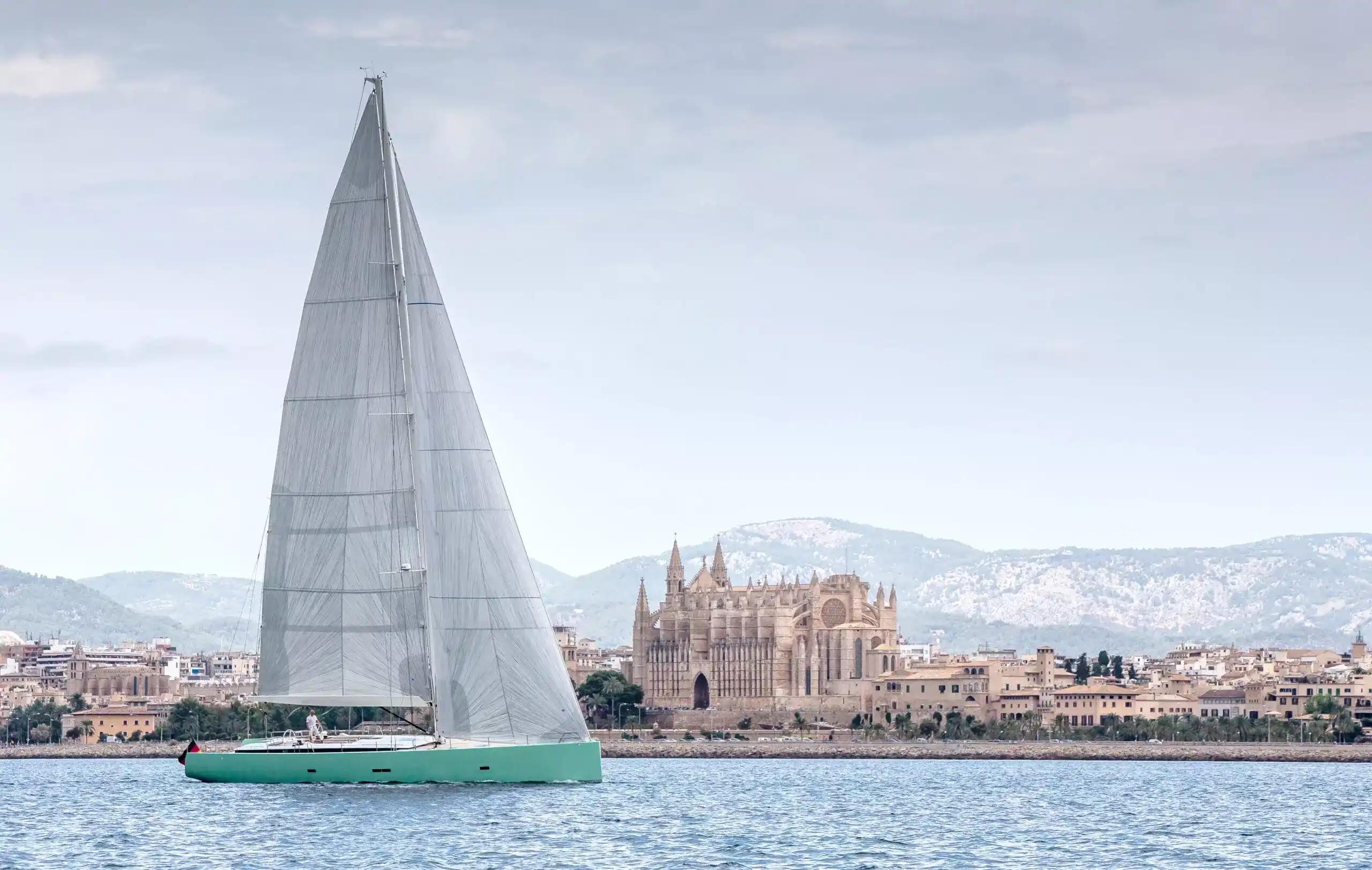 Y Yachts Y8 a la venta