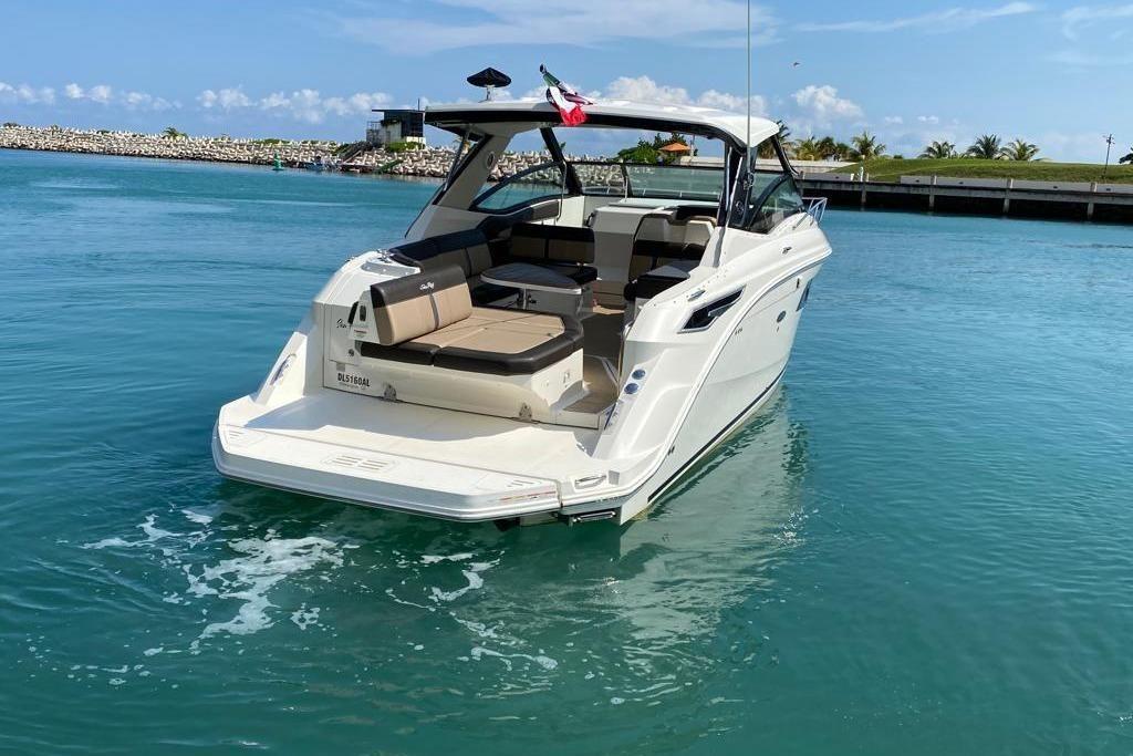 Sea Ray Sundancer 320 Outboard zum Verkauf