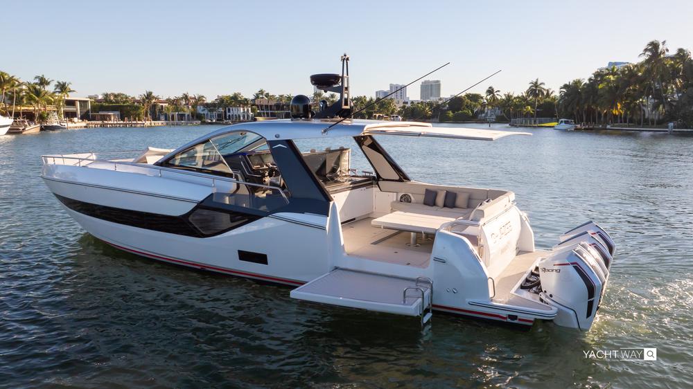 Azimut-Verve-47-Yacht-For-Sale_-43.jpg