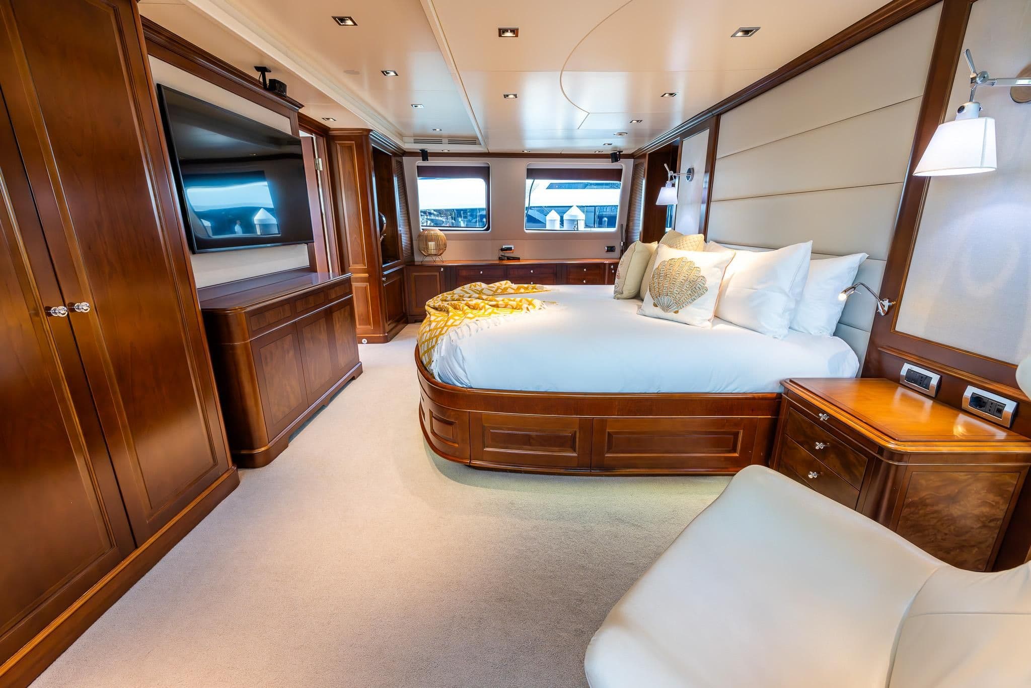2008 Benetti Classic 121 Arthur's Way for Sale in Fort Lauderdale, Florida Megayacht 4