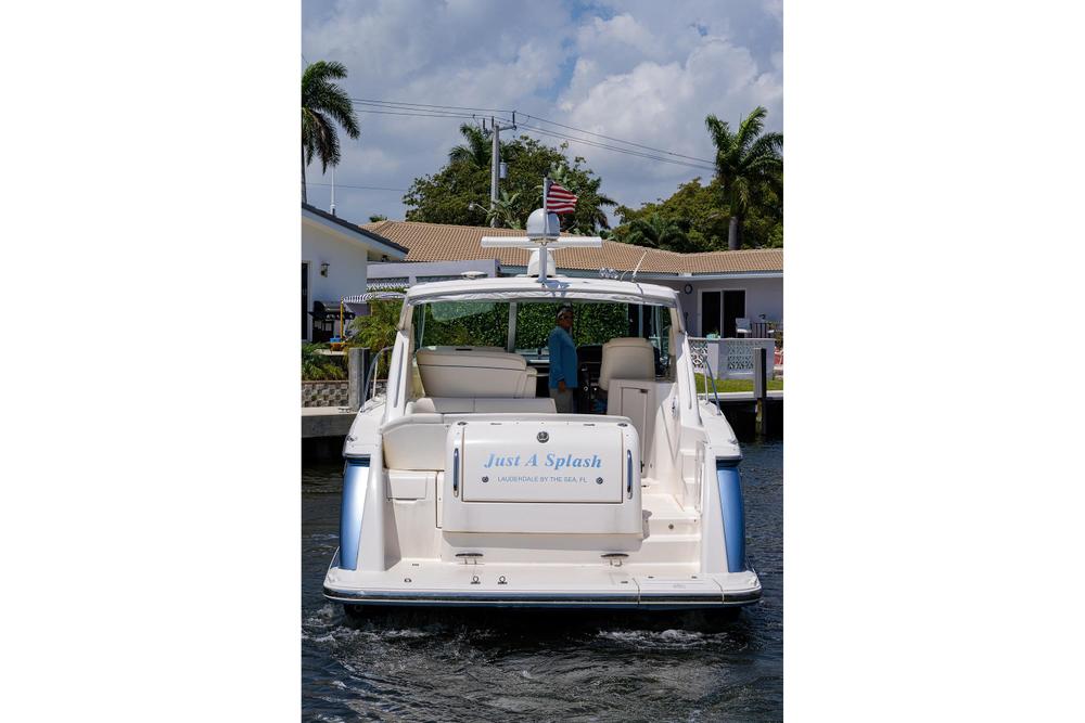 2013 Tiara Yachts 3900 Sovran