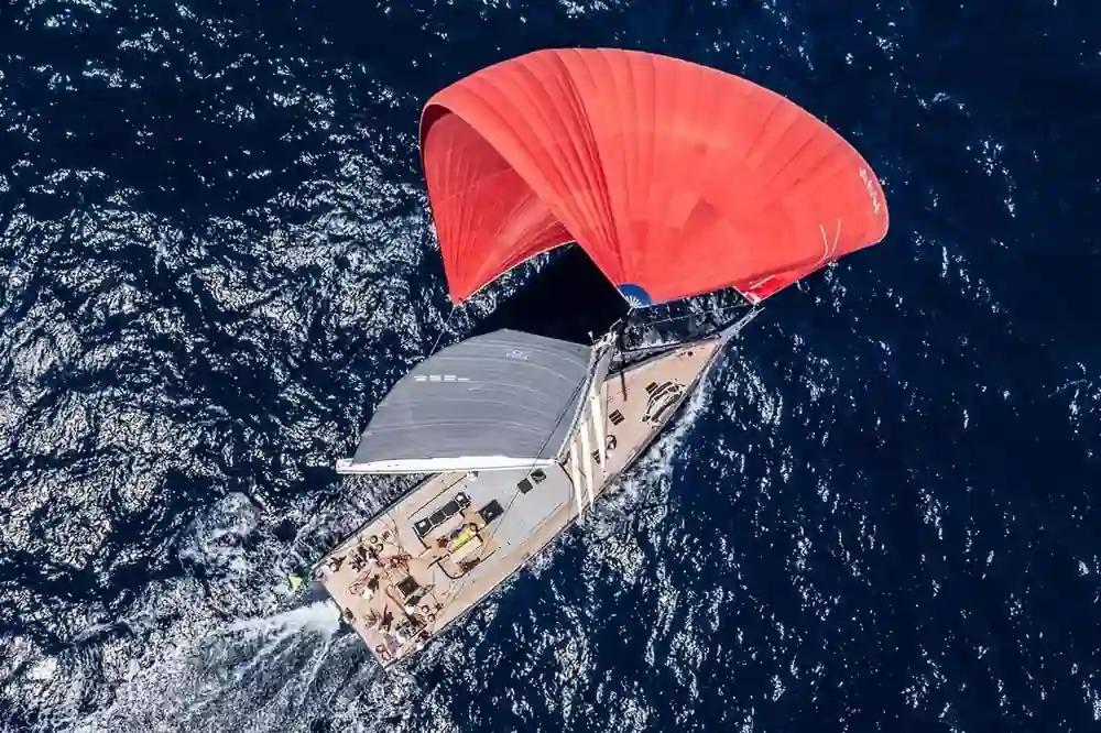 Y Yachts Y8 a la venta