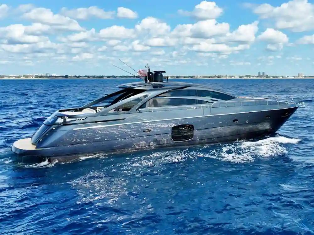 Pershing 70 a la venta