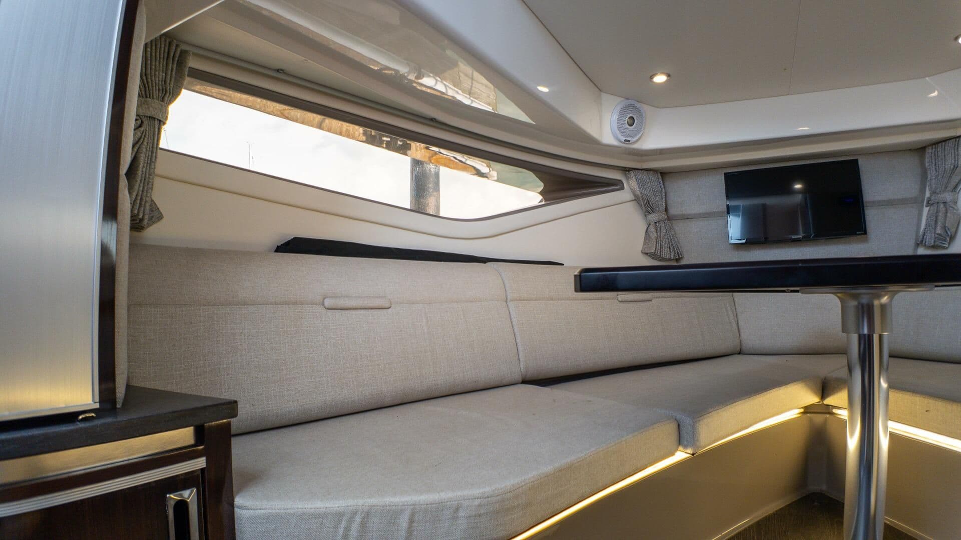2019 Sea Ray Sundancer 320 for Sale in Port Washington, Wisconsin Express Cruiser 3