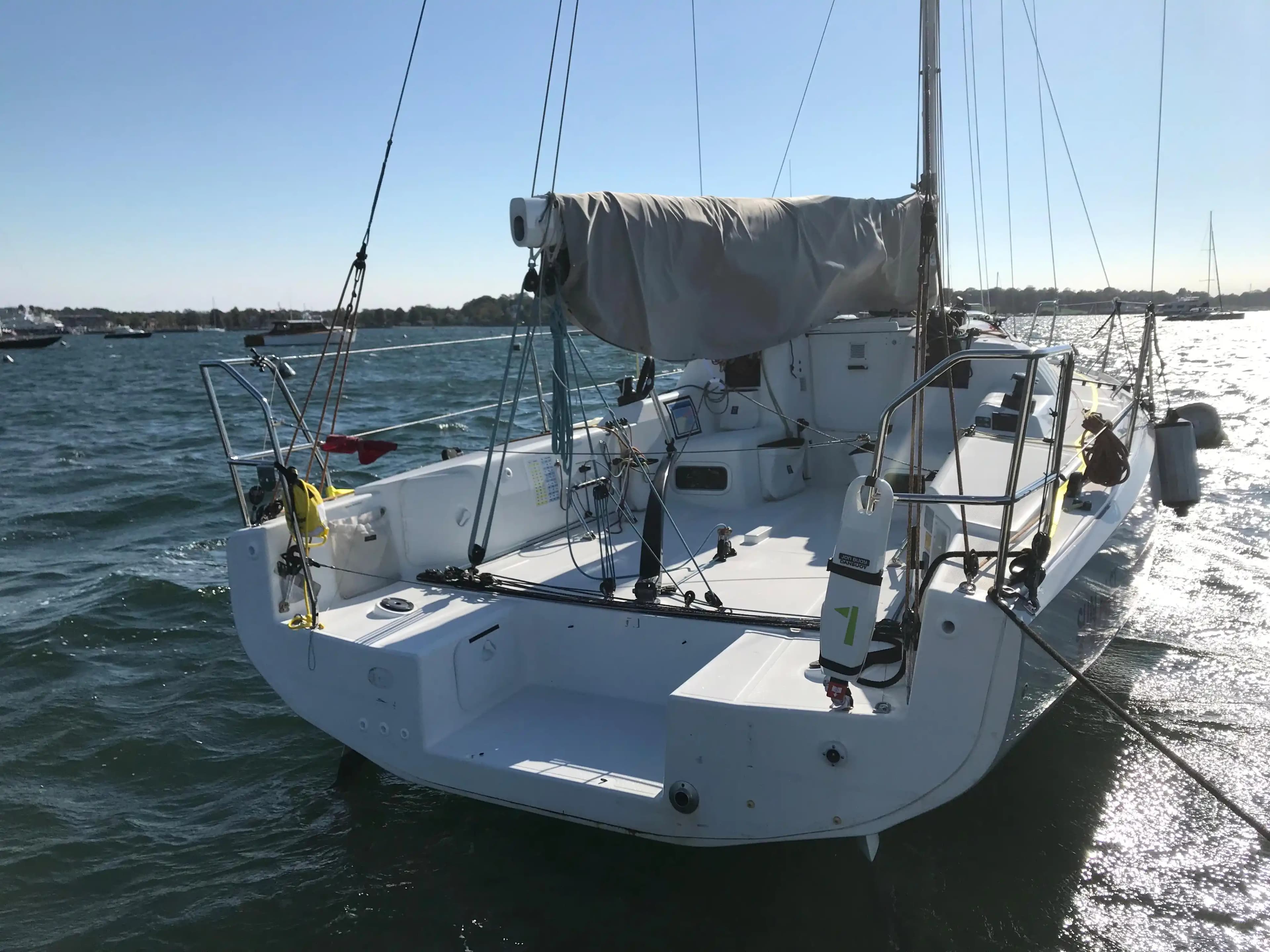 2023 Jeanneau Sun Fast 3300 for Sale in Newport, Rhode Island Racer/Performance 4