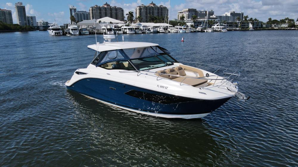 2021-sea-ray-320-sundancer-power-9308516-20240513063958431-1_XLARGE.jpg