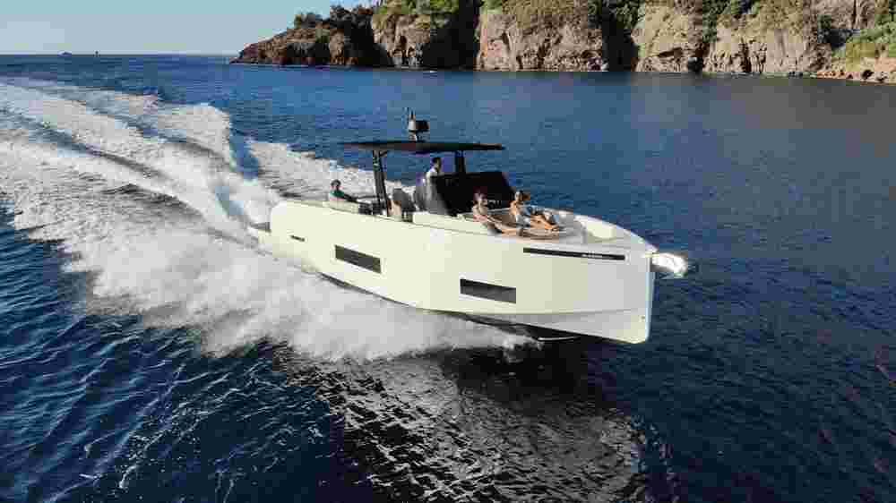 2024 De Antonio Yachts D42 Open