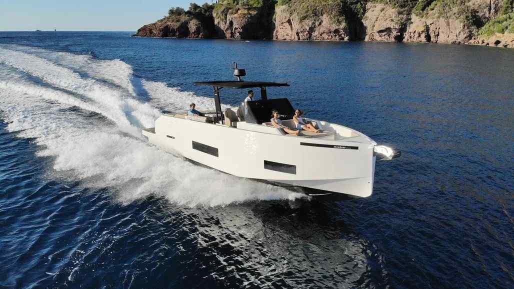 Yacht