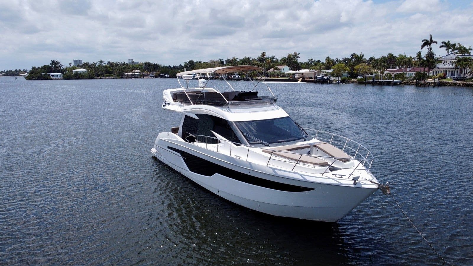 2017 Galeon Yachts 500 Fly Sold in Hollywood, Florida Flybridge