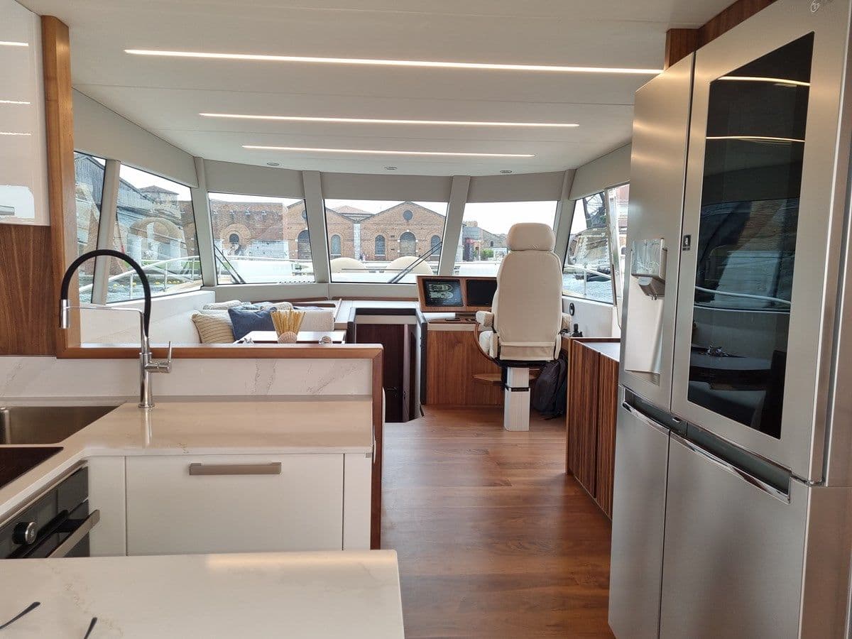 Monachus Yachts 70 Fly zum Verkauf