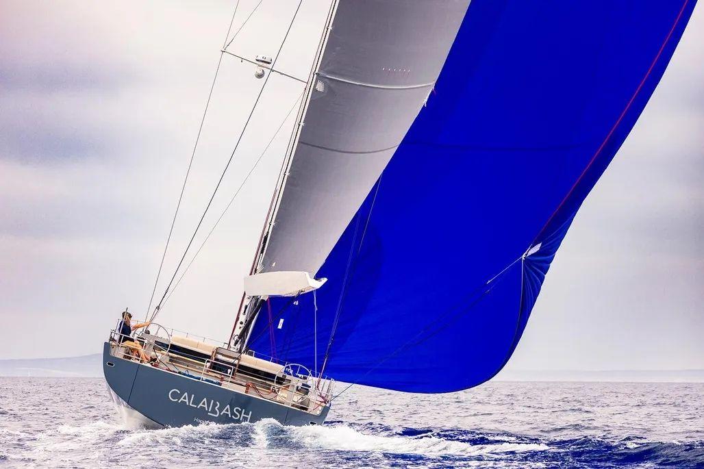 Y Yachts Y8 a la venta