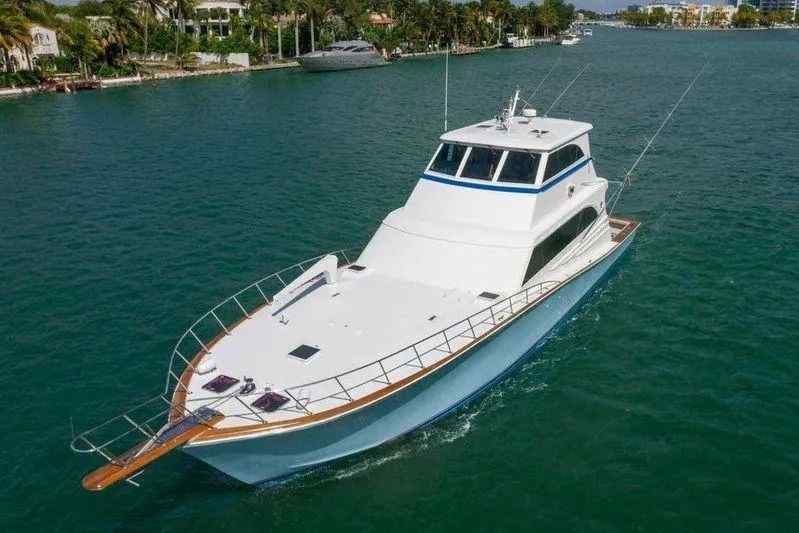 Yacht
