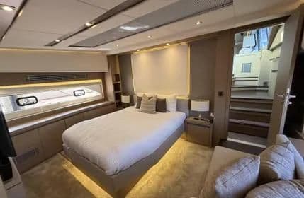 2018 Prestige 680 for Sale in Fort Lauderdale, Florida Flybridge 5