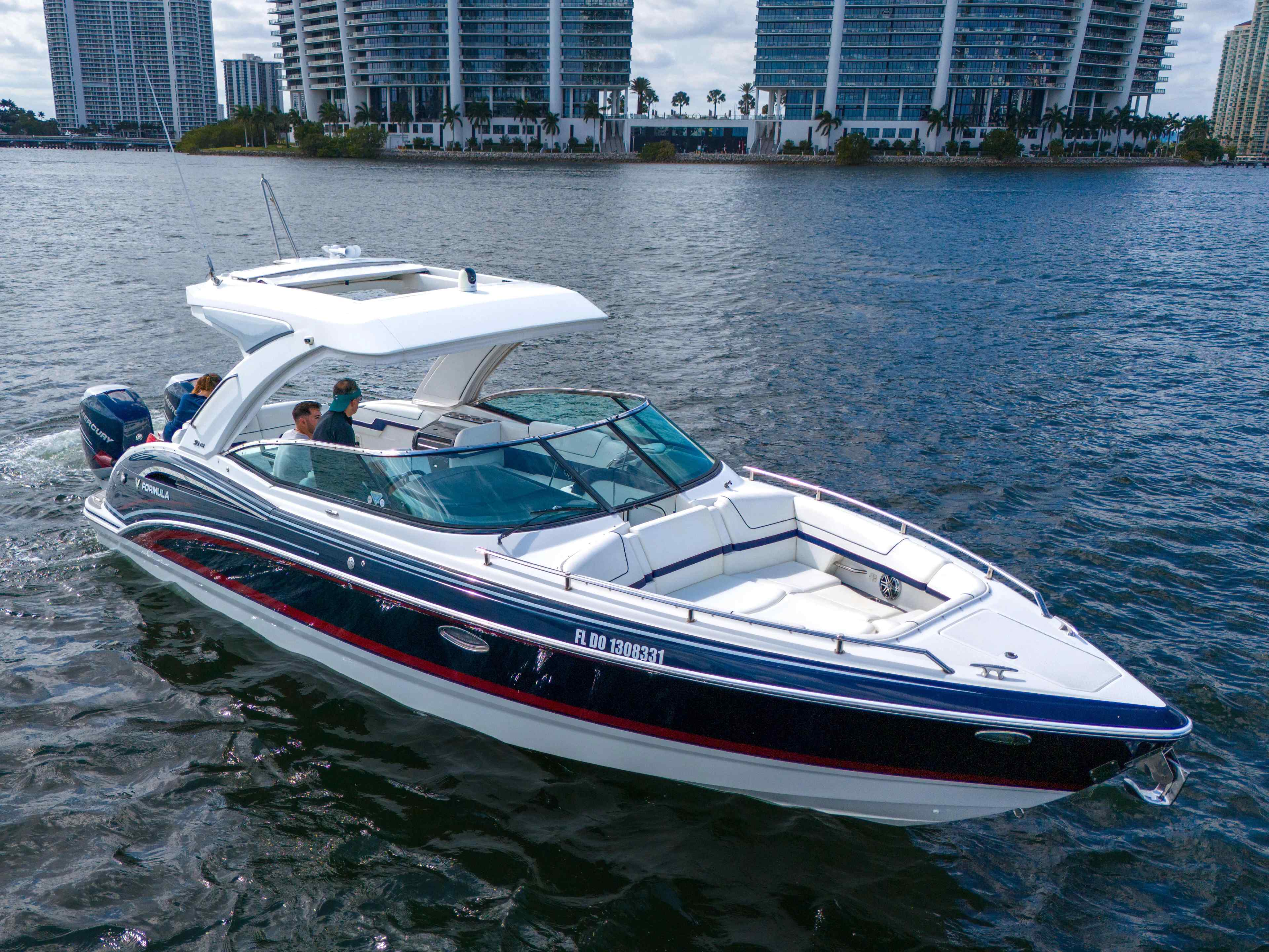 Yacht