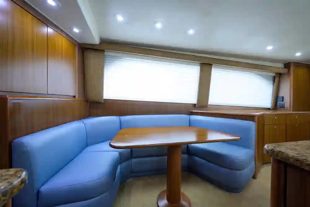 Viking Yacht 61 Convertible a la venta