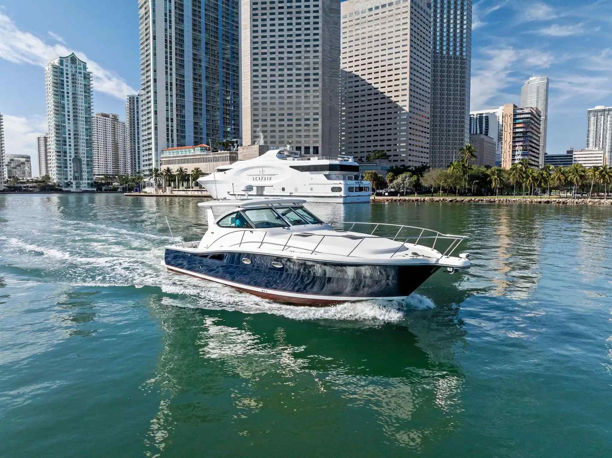 Yacht