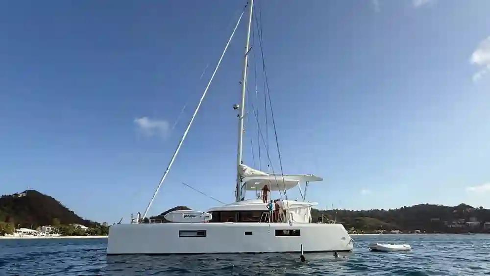 Lagoon 52F For Sale