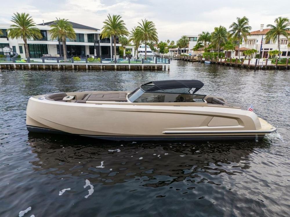 2022-vanquish-yachts-vq45-power-9687074-976490839-0-090420250710-7.jpg