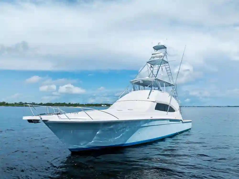 Bertram Convertible 570 For Sale