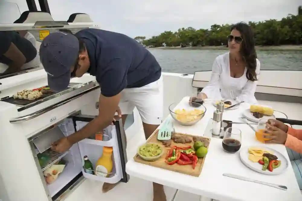 2024 Jeanneau Leader 10.5 CC for Sale in Fort Lauderdale, Florida Center Console 2