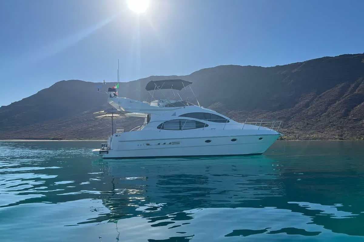 Azimut 42 Flybridge for Sale