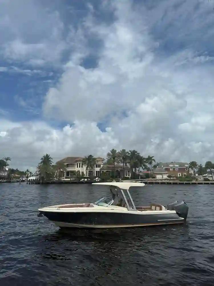 Chris-Craft Calypso 26 For Sale