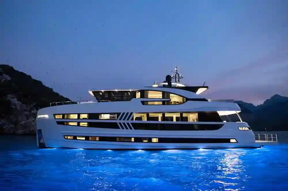 Lazzara UHV 87 For Sale