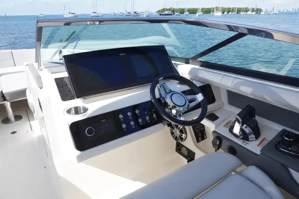 2020 Sea Ray SLX 310 Outboard Sold in Miami, Florida Bowrider 2