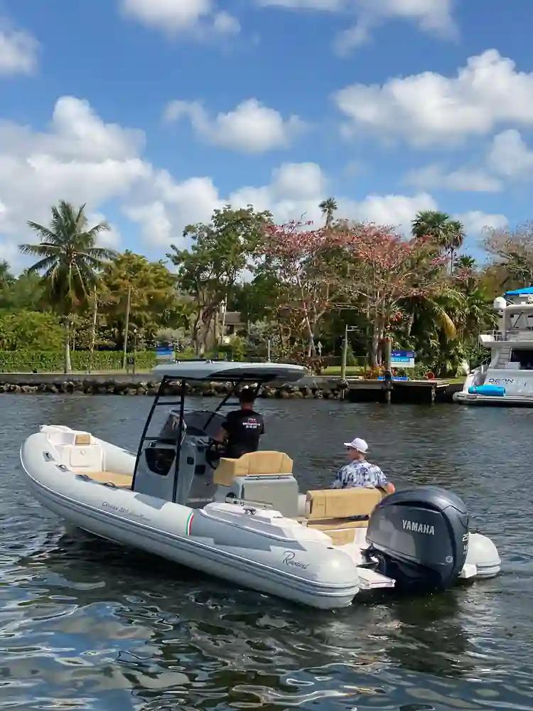 Ranieri International Cayman 23 Sport Touring For Sale