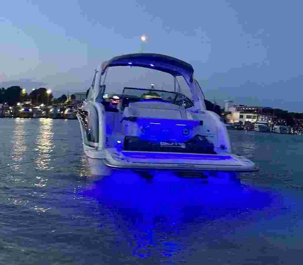 2021 Formula Boats 350 Crossover Bowrider