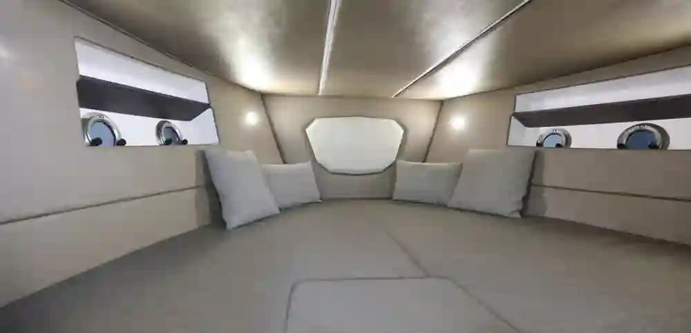 2025 Ranieri International Next 330 LX in vendita a Miami, Florida Center Console 5