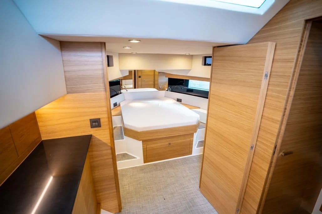 2025 De Antonio Yachts D50 Open Sold in Miami, Florida Motor Yacht 2
